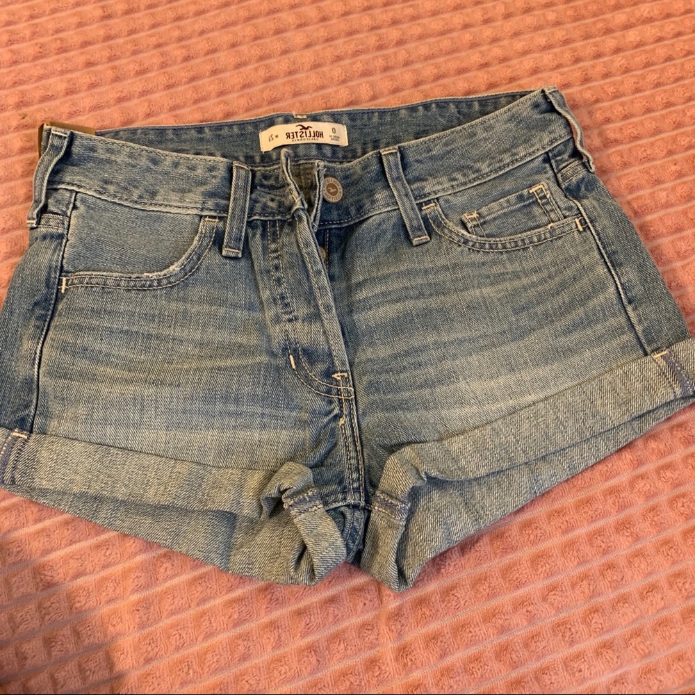 Shorts - Picture 1 of 3